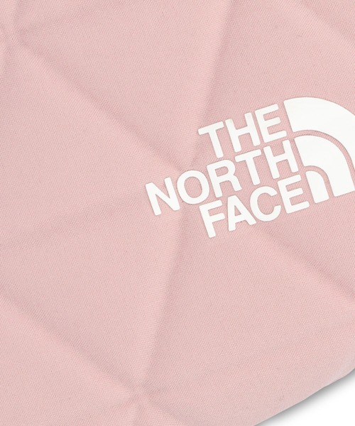 THE NORTH FACE(ザノースフェイス)の「THE NORTH FACE Geoface Pouch ザ ノースフェイス ジオフェイスポーチ(ショルダーバッグ・メンズ・ピンク/ブラック/アイボリー・FREE)」の15枚目の写真