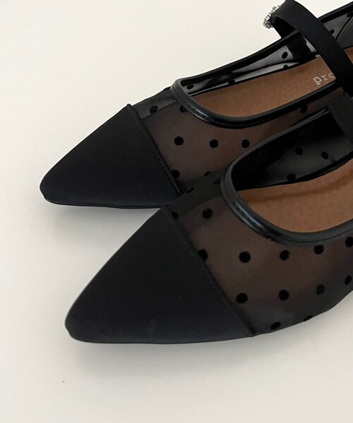 prose verse（プロズヴェール）の「シアードットビジューストラップパンプス（パンプス・レディース・ブラック/ライトベージュ・MEDIUM/X-LARGE/LARGE/SMALL）」の3枚目の写真