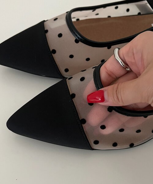 prose verse（プロズヴェール）の「シアードットビジューストラップパンプス（パンプス・レディース・ブラック/ライトベージュ・MEDIUM/X-LARGE/LARGE/SMALL）」の6枚目の写真