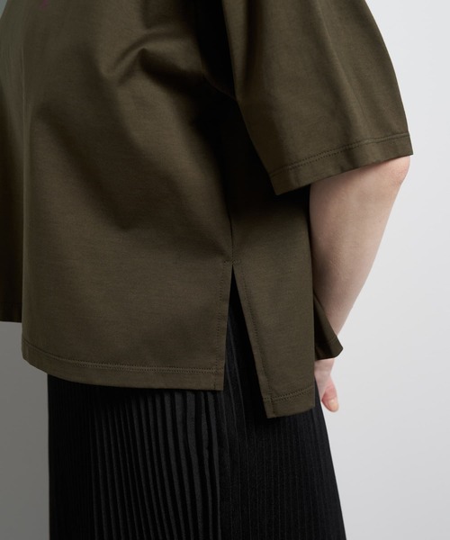 LANVIN en Bleu(ランバンオンブルー)の「ワンポイントロゴTシャツ(Tシャツ/カットソー・レディース・ピンク/カーキ/オフホワイト・38)」の16枚目の写真