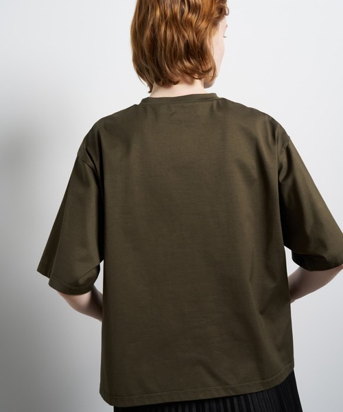 LANVIN en Bleu(ランバンオンブルー)の「ワンポイントロゴTシャツ(Tシャツ/カットソー・レディース・ピンク/カーキ/オフホワイト・38)」の17枚目の写真