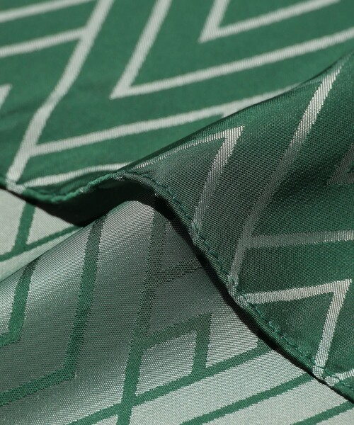BEAMS PLUS（ビームスプラス）の「Diamond Pattern Stole（バンダナ/スカーフ・メンズ・グリーン・ONE SIZE）」の6枚目の写真
