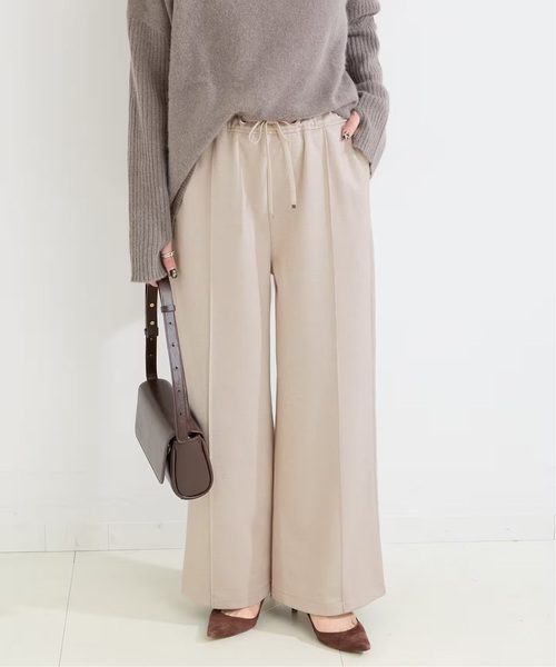 B.C STOCK（ベーセーストック）の「《追加》ウォッシャブル / センターシーム起毛パンツ（スウェットパンツ・レディース・チャコールグレー/ベージュ・MEDIUM/SMALL）」の2枚目の写真