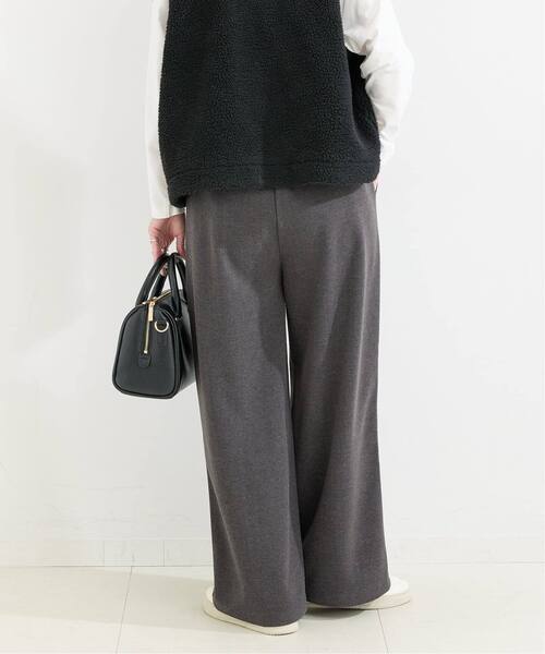 B.C STOCK（ベーセーストック）の「《追加》ウォッシャブル / センターシーム起毛パンツ（スウェットパンツ・レディース・チャコールグレー/ベージュ・MEDIUM/SMALL）」の20枚目の写真