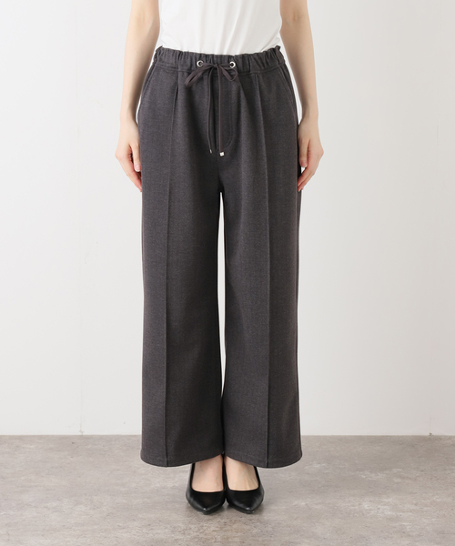 B.C STOCK（ベーセーストック）の「《追加》ウォッシャブル / センターシーム起毛パンツ（スウェットパンツ・レディース・チャコールグレー/ベージュ・MEDIUM/SMALL）」の3枚目の写真