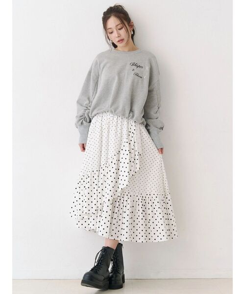 Now me. by NYLON JAPAN（ナウミーバイナイロンジャパン）の「アシメフリルスカート（スカート・レディース・ブラック/ブルー/ホワイト・FREE）」の11枚目の写真