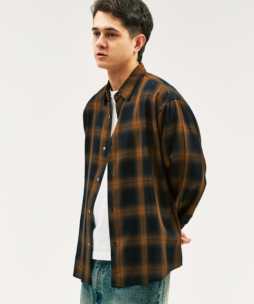 417 EDIFICE（フォーワンセブンエディフィス）の「オンブレーチェック レギュラーシャツ（シャツ/ブラウス・メンズ・ベージュ/カーキ/ブラウン・MEDIUM/LARGE）」の2枚目の写真