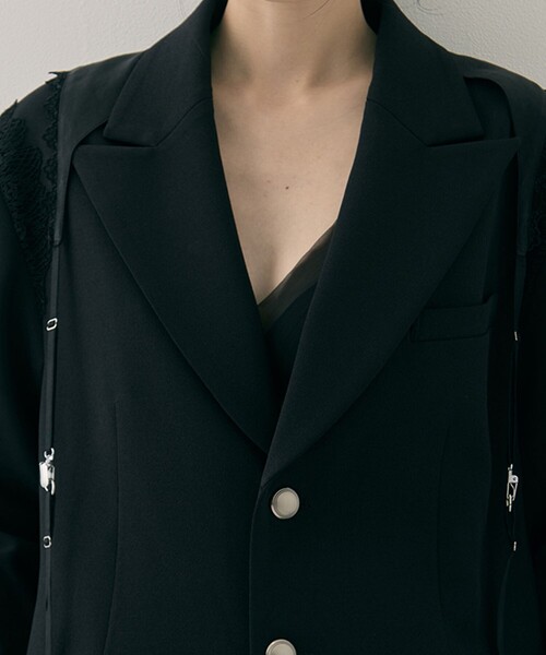 tanakadaisuke（タナカダイスケ）の「【tanakadaisuke/タナカダイスケ】garter collar peaked lapel jacket/ギャザーカラーピークドラペルジャケット（その他アウター・レディース・ブラック/ブラウン・FREE）」の10枚目の写真
