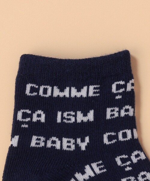 COMME CA ISM(コムサイズム)の「ロゴ総柄 ソックス / ベビーサイズ(ベビーシューズ/ベビーソックス・キッズ・ホワイト×レッド/ホワイト×ネイビー/ネイビー×ホワイト/ブラック×ホワイト・9-12cm)」の5枚目の写真