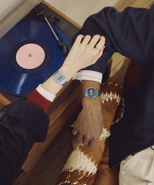 CASIO(カシオ)の「CASIO CLASSIC / A158WEA-2JF(デジタル腕時計・メンズ・ブルー・FREE)」の2枚目の写真