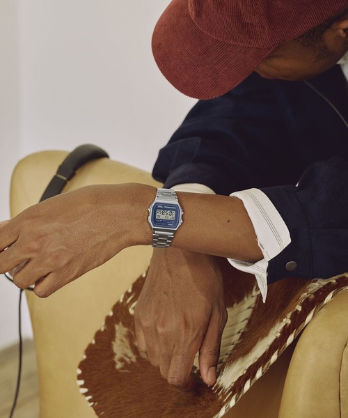 CASIO(カシオ)の「CASIO CLASSIC / A158WEA-2JF(デジタル腕時計・メンズ・ブルー・FREE)」の4枚目の写真