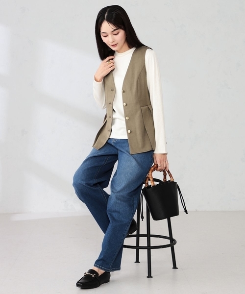 a.v.v(アーヴェヴェ)の「【雑誌InRed(宝島社)4月号掲載】バンブーハンドルミニバケツトート(トートバッグ・レディース・ブラック/クリーム/ダークインディゴブルー・38)」の13枚目の写真