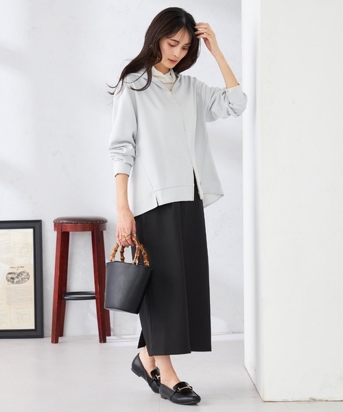 a.v.v(アーヴェヴェ)の「【雑誌InRed(宝島社)4月号掲載】バンブーハンドルミニバケツトート(トートバッグ・レディース・ブラック/クリーム/ダークインディゴブルー・38)」の18枚目の写真