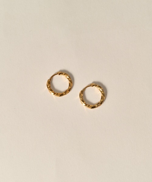 novice（ノーヴィス）の「【novice】Hinged Twist Hoop Pierce［Stainless］（ピアス（両耳用）・レディース・シルバー/ゴールド・FREE）」の12枚目の写真
