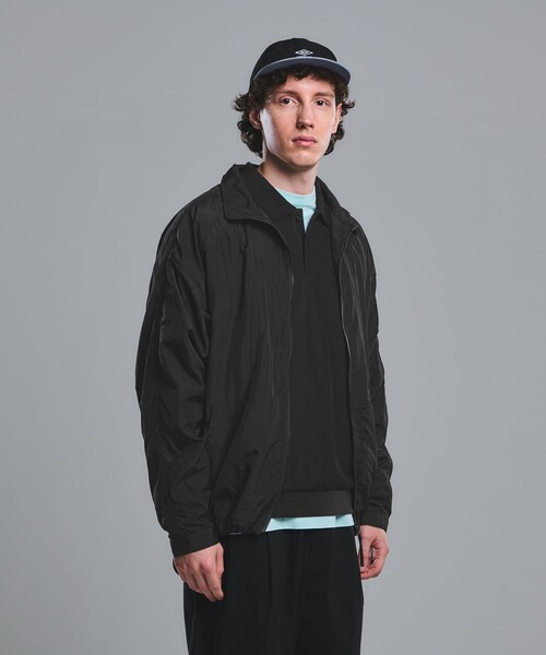 green label relaxing（グリーンレーベルリラクシング）の「【別注】＜UMBRO＞スタンド ジャケット ブルゾン（その他アウター・メンズ・ブラック/ナチュラル・L/M）」の7枚目の写真