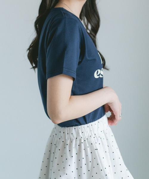 VANNIE U(ヴァニーユー)の「コンパクトバイカラーロゴTシャツ(Tシャツ/カットソー・レディース・ブラック/ホワイト/ネイビー・FREE)」の12枚目の写真