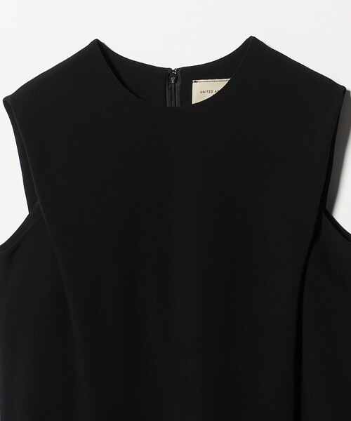 UNITED ARROWS(ユナイテッドアローズ)の「Drapy タック ノースリーブワンピース ‐ウォッシャブル‐(ワンピース・レディース・ブラック/ネイビー・36/38)」の10枚目の写真