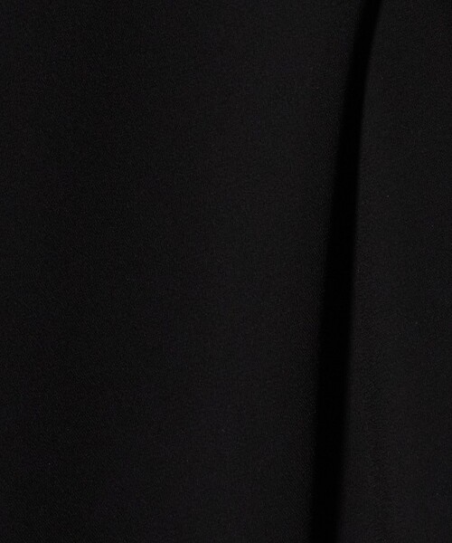 UNITED ARROWS(ユナイテッドアローズ)の「Drapy タック ノースリーブワンピース ‐ウォッシャブル‐(ワンピース・レディース・ブラック/ネイビー・36/38)」の11枚目の写真