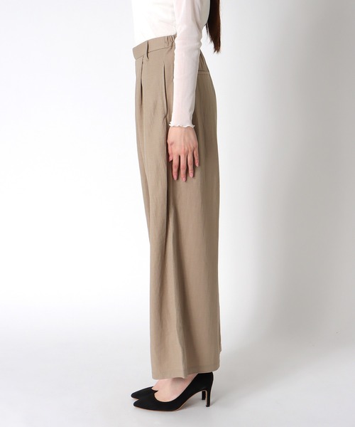 Jines(ジネス)の「ナチュラルスムースタックパンツ(その他パンツ・レディース・ブラック/ベージュ/ブルー/チャコールグレー・38)」の9枚目の写真