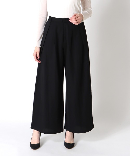 Jines(ジネス)の「ナチュラルスムースタックパンツ(その他パンツ・レディース・ブラック/ベージュ/ブルー/チャコールグレー・38)」の14枚目の写真