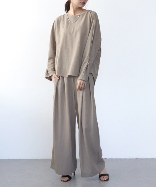 Jines(ジネス)の「ナチュラルスムースタックパンツ(その他パンツ・レディース・ブラック/ベージュ/ブルー/チャコールグレー・38)」の18枚目の写真