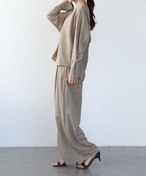 Jines(ジネス)の「ナチュラルスムースタックパンツ(その他パンツ・レディース・ブラック/ベージュ/ブルー/チャコールグレー・38)」の20枚目の写真