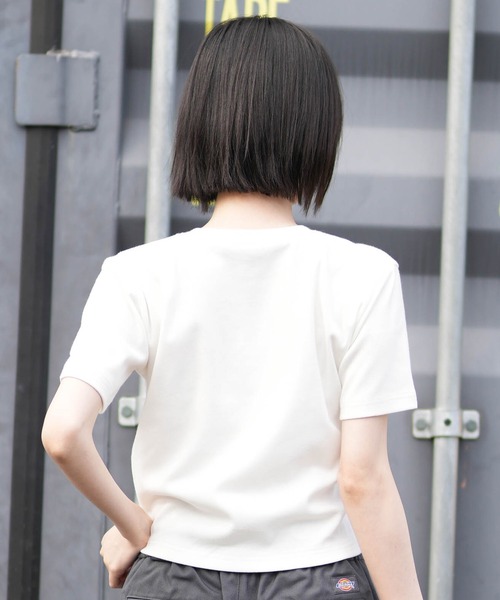 NEW ERA(ニューエラ)の「NEW ERA/ニューエラ レディース 半袖 クロップド丈 Tシャツ WS SS MINI TUARE LOGO(Tシャツ/カットソー・レディース・グレー/ブラック/ホワイト・S/M)」の5枚目の写真