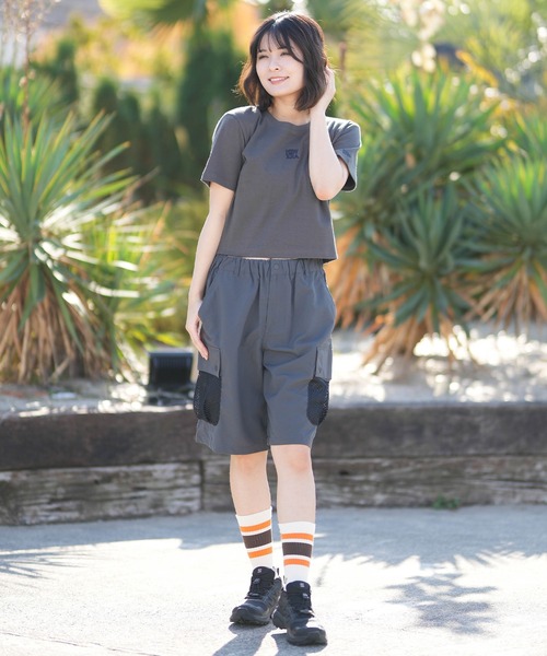 NEW ERA(ニューエラ)の「NEW ERA/ニューエラ レディース 半袖 クロップド丈 Tシャツ WS SS MINI TUARE LOGO(Tシャツ/カットソー・レディース・グレー/ブラック/ホワイト・S/M)」の19枚目の写真