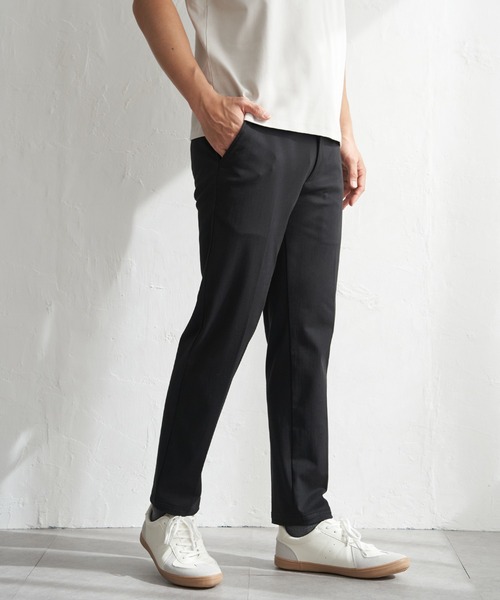 ikka(イッカ)の「【MonoMax × 小泉孝太郎】GOKU楽パンツ EASY STRETCH ピケ「小泉孝太郎さん着用モデル」GOKU楽パンツ EASY STRETCH ピケ(その他パンツ・メンズ・ネイビー/チャコール/ブラック/ベージュ/オフホワイト・S/XL/L/M)」の2枚目の写真