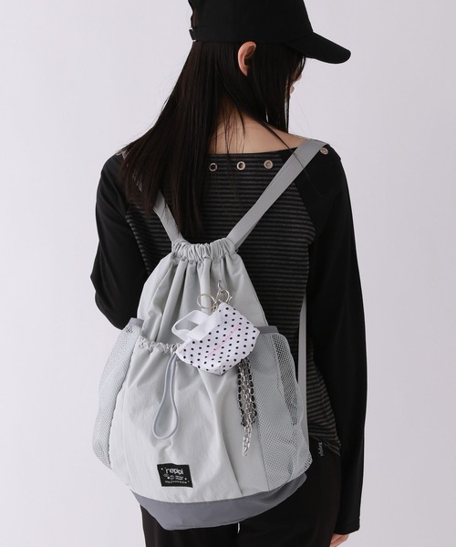 repipi armario（レピピ アルマリオ）の「メッシュポケットナップサック（バックパック/リュック・キッズ・その他/サックスブルー/ブラック/グレー・ONESIZE）」の6枚目の写真