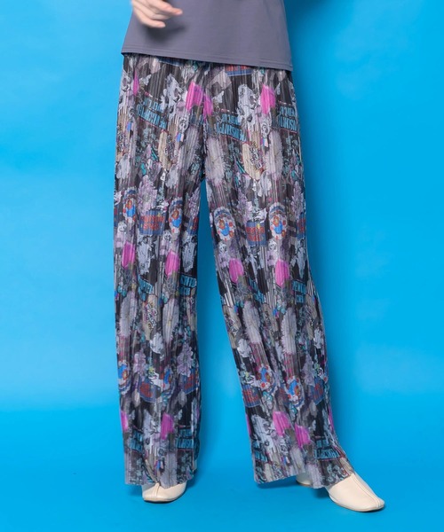 ScoLar（スカラー）の「161656：花ネコ柄ランダムプリーツパンツ（その他パンツ・レディース・ネイビー/ブラック・M）」の4枚目の写真