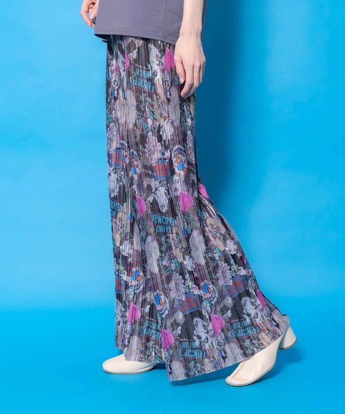 ScoLar（スカラー）の「161656：花ネコ柄ランダムプリーツパンツ（その他パンツ・レディース・ネイビー/ブラック・M）」の5枚目の写真