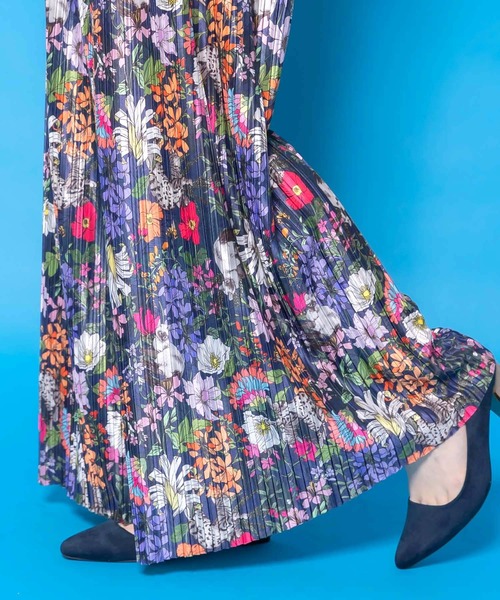 ScoLar（スカラー）の「161656：花ネコ柄ランダムプリーツパンツ（その他パンツ・レディース・ネイビー/ブラック・M）」の17枚目の写真