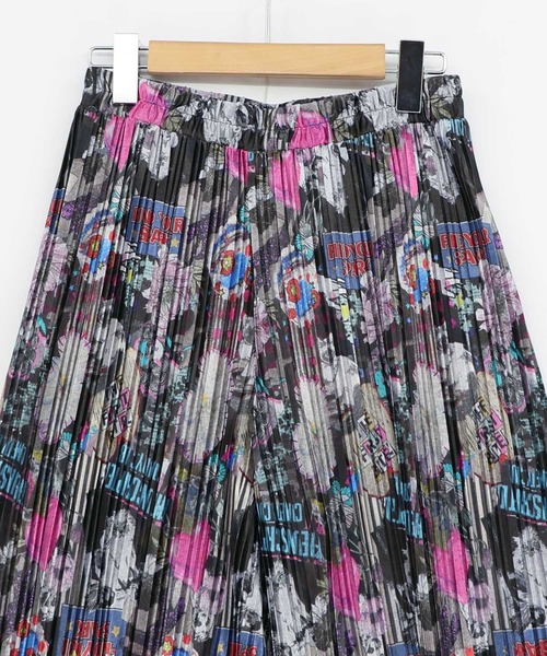 ScoLar（スカラー）の「161656：花ネコ柄ランダムプリーツパンツ（その他パンツ・レディース・ネイビー/ブラック・M）」の22枚目の写真