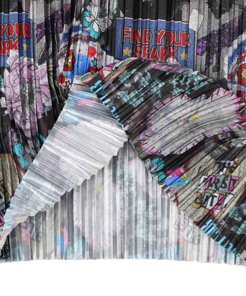 ScoLar（スカラー）の「161656：花ネコ柄ランダムプリーツパンツ（その他パンツ・レディース・ネイビー/ブラック・M）」の7枚目の写真