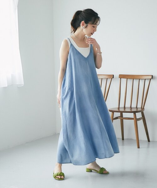 La boutique BonBon（ラブティックボンボン）の「シアーデニムキャミワンピース（ワンピース・レディース・ネイビー/サックスブルー・FREE/PM）」の12枚目の写真