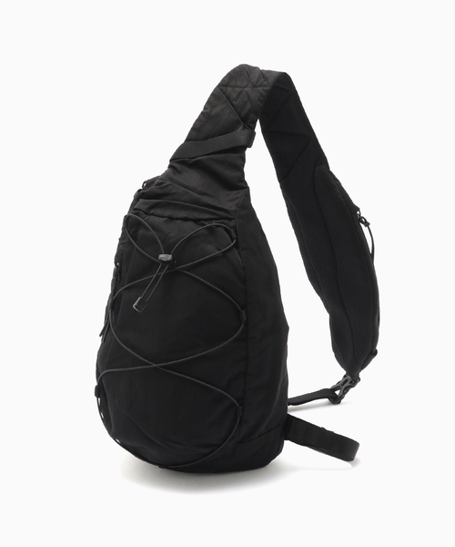C.P. Company / シーピーカンパニー NYLON B CROSSBODY BACKPACK 
