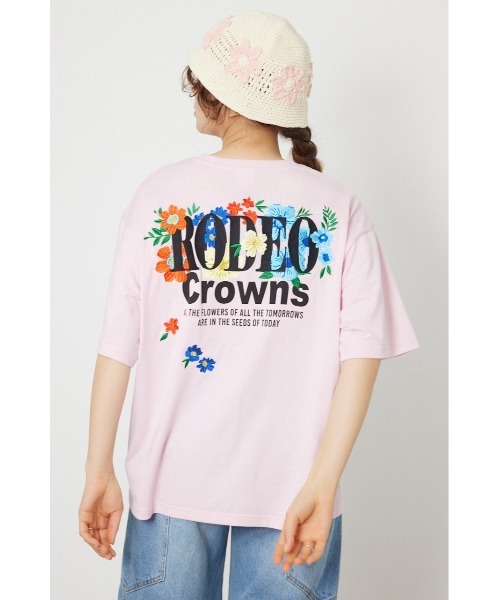 RODEO CROWNS WIDE BOWL(ロデオクラウンズワイドボウル)の「Flower Bloom Embroidery Tシャツ(Tシャツ/カットソー・レディース・ブラック/ライトピンク/オフホワイト/ライトグリーン・SMALL/MEDIUM)」の4枚目の写真
