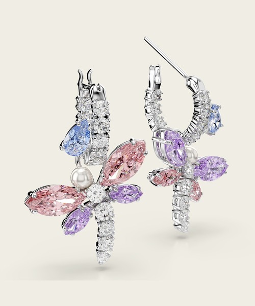 SWAROVSKI(スワロフスキー)の「【公式】【スワロフスキー】Ariana Grande x Swarovski ドロップピアス, ミックスカット, トンボ, マルチカラー, ロジウム・プレーティング(イヤリング・レディース・シルバー系その他・ONE SIZE)」の4枚目の写真