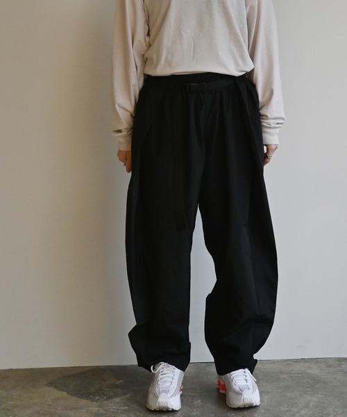 COMMON WARE(コモンウェアー)の「EM:NoiR パンツ 撥水 耐光 ポケッタブル Pocketable pants(その他パンツ・レディース・ブラック・LARGE/MEDIUM)」の1枚目の写真