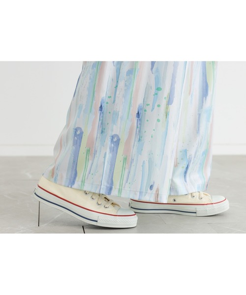 n'OrLABEL(ノアールレーベル)の「【接触冷感】水彩プリントワイドパンツ(その他パンツ・レディース・ライトブルー/ネイビー・2/1)」の13枚目の写真