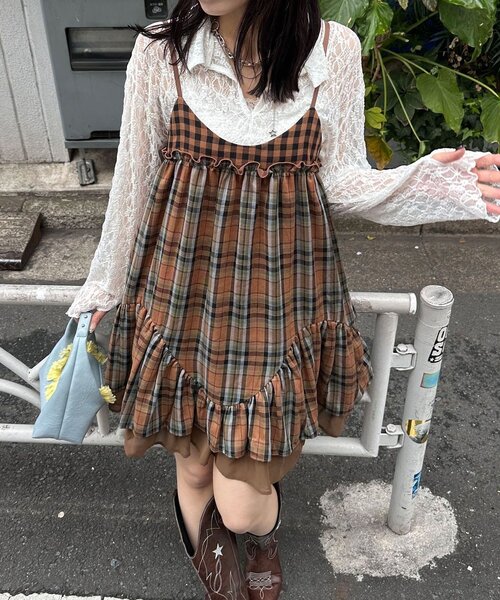 CIAOPANIC（チャオパニック）の「レトロチェックギャザーチュニックキャミワンピース（チュニック・レディース・ピンク/ブラウン/ブルー・ONE SIZE）」の5枚目の写真