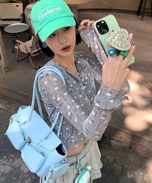 SHEENA(シーナ)の「ドット柄サマーカーディガン(カーディガン/ボレロ・レディース・グレー・M)」の20枚目の写真