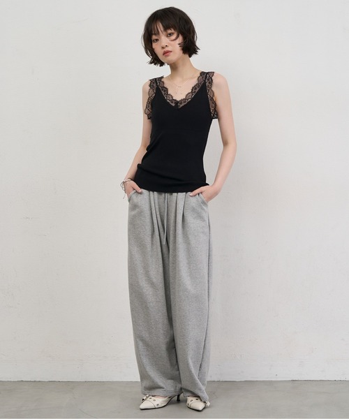 NUJOH(ヌゾ)の「Lace Trim Sleeveless Top / レーストリムスリーブレストップス(キャミソール・レディース・ブラック/ホワイト/クリーム・FREE)」の10枚目の写真
