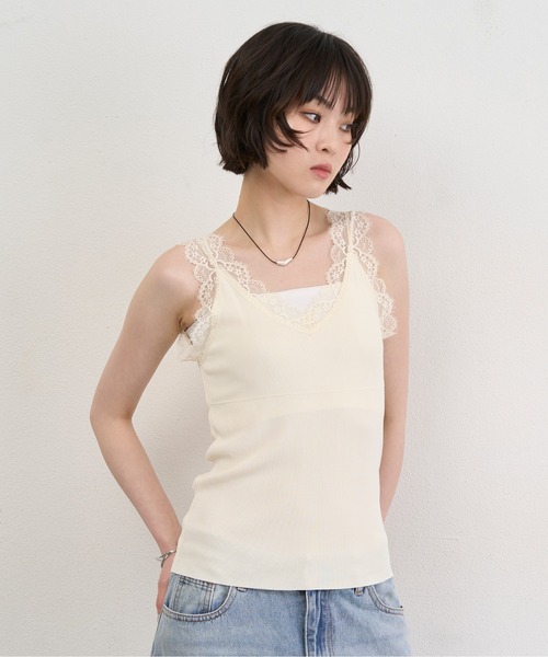NUJOH(ヌゾ)の「Lace Trim Sleeveless Top / レーストリムスリーブレストップス(キャミソール・レディース・ブラック/ホワイト/クリーム・FREE)」の18枚目の写真