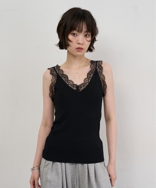 NUJOH(ヌゾ)の「Lace Trim Sleeveless Top / レーストリムスリーブレストップス(キャミソール・レディース・ブラック/ホワイト/クリーム・FREE)」の4枚目の写真
