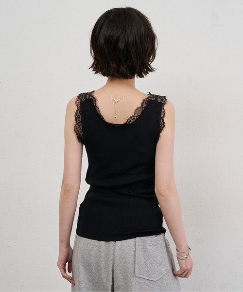 NUJOH(ヌゾ)の「Lace Trim Sleeveless Top / レーストリムスリーブレストップス(キャミソール・レディース・ブラック/ホワイト/クリーム・FREE)」の9枚目の写真