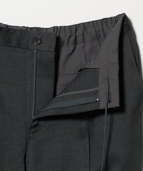 A DAY IN THE LIFE UNITED ARROWS(アデイインザライフユナイテッドアローズ)の「リネンライク スラブツイル 1プリーツ イージーパンツ-吸水速乾-<A DAY IN THE LIFE>(スラックス・メンズ・ネイビー/オリーブ/ナチュラル/ダークグレー・M/L/S/XL)」の13枚目の写真