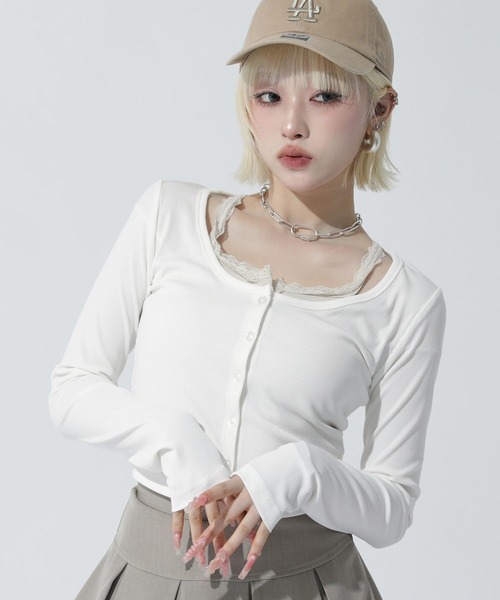 ANAP(アナップ)の「キャミレイヤード クロップド トップス(Tシャツ/カットソー・レディース・ブラック/ホワイト/グレー・F)」の4枚目の写真