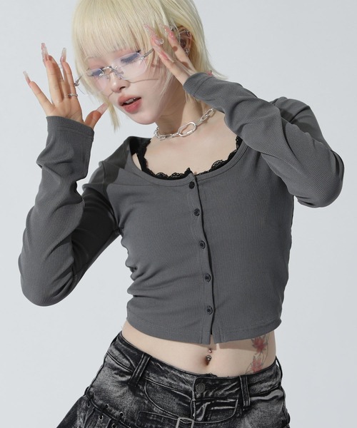 ANAP(アナップ)の「キャミレイヤード クロップド トップス(Tシャツ/カットソー・レディース・ブラック/ホワイト/グレー・F)」の18枚目の写真